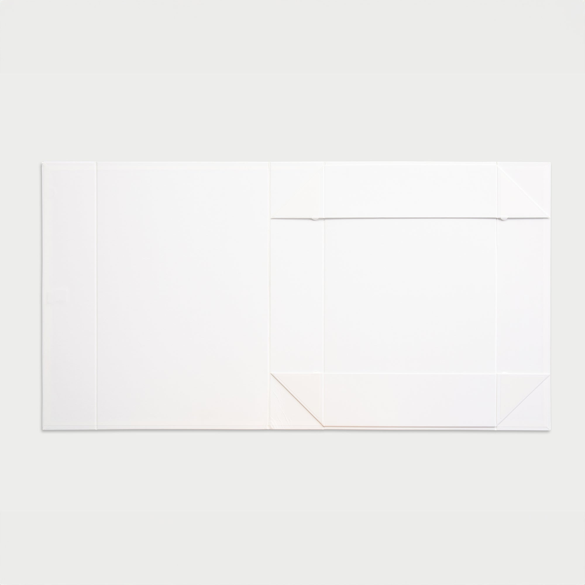 Flattened gift box 