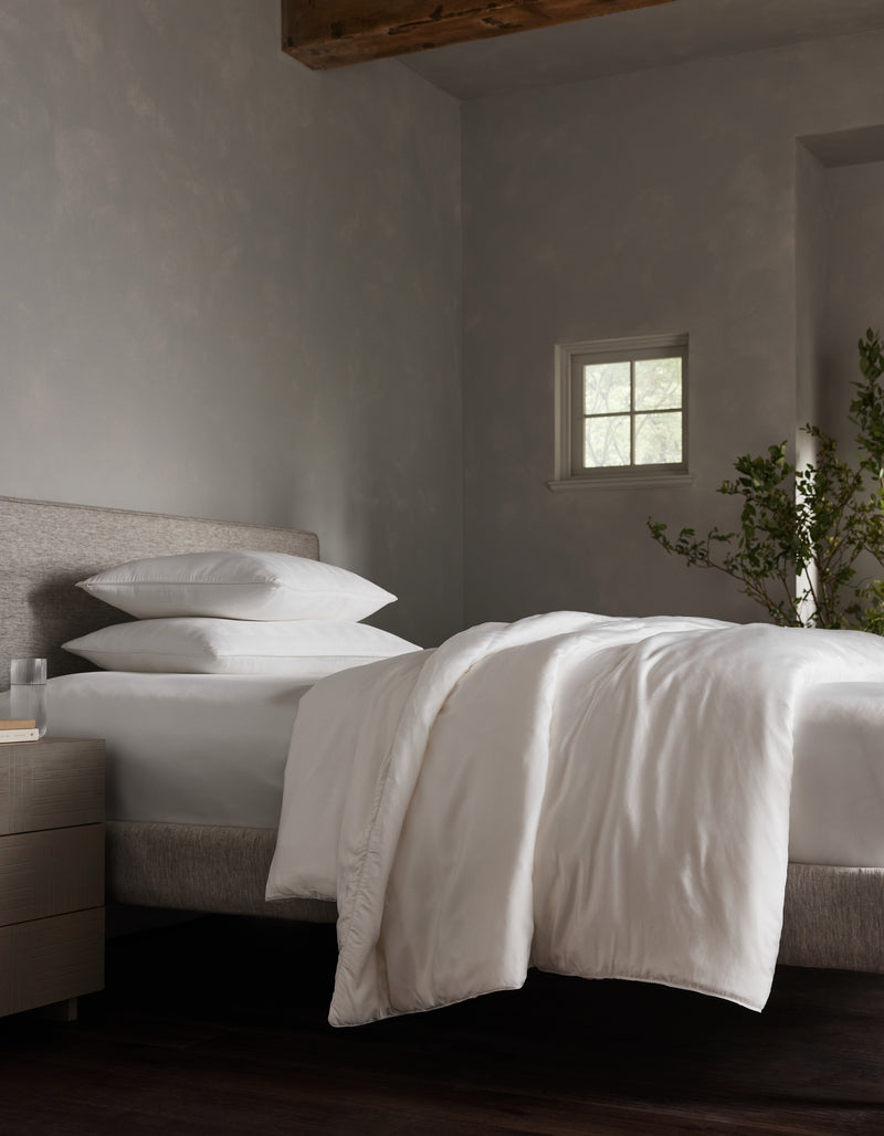 Silk comforter to be paired with Shore, Driftwood, or White duvet cover.Coal Stripe/Striped Alabaster, Laurel Stripe/Striped Bone