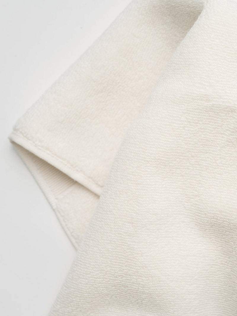 Close up of seashell luxe bath towel