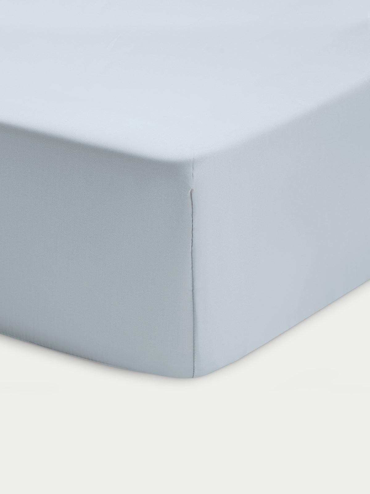 Corner of shore crib sheet with white background |Color:Shore
